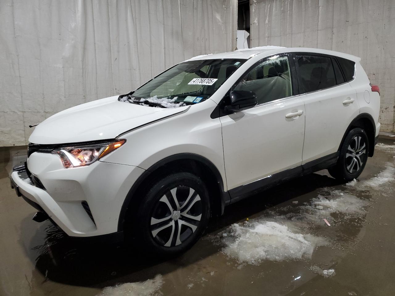 2018 Toyota RAV 4 - Image 1