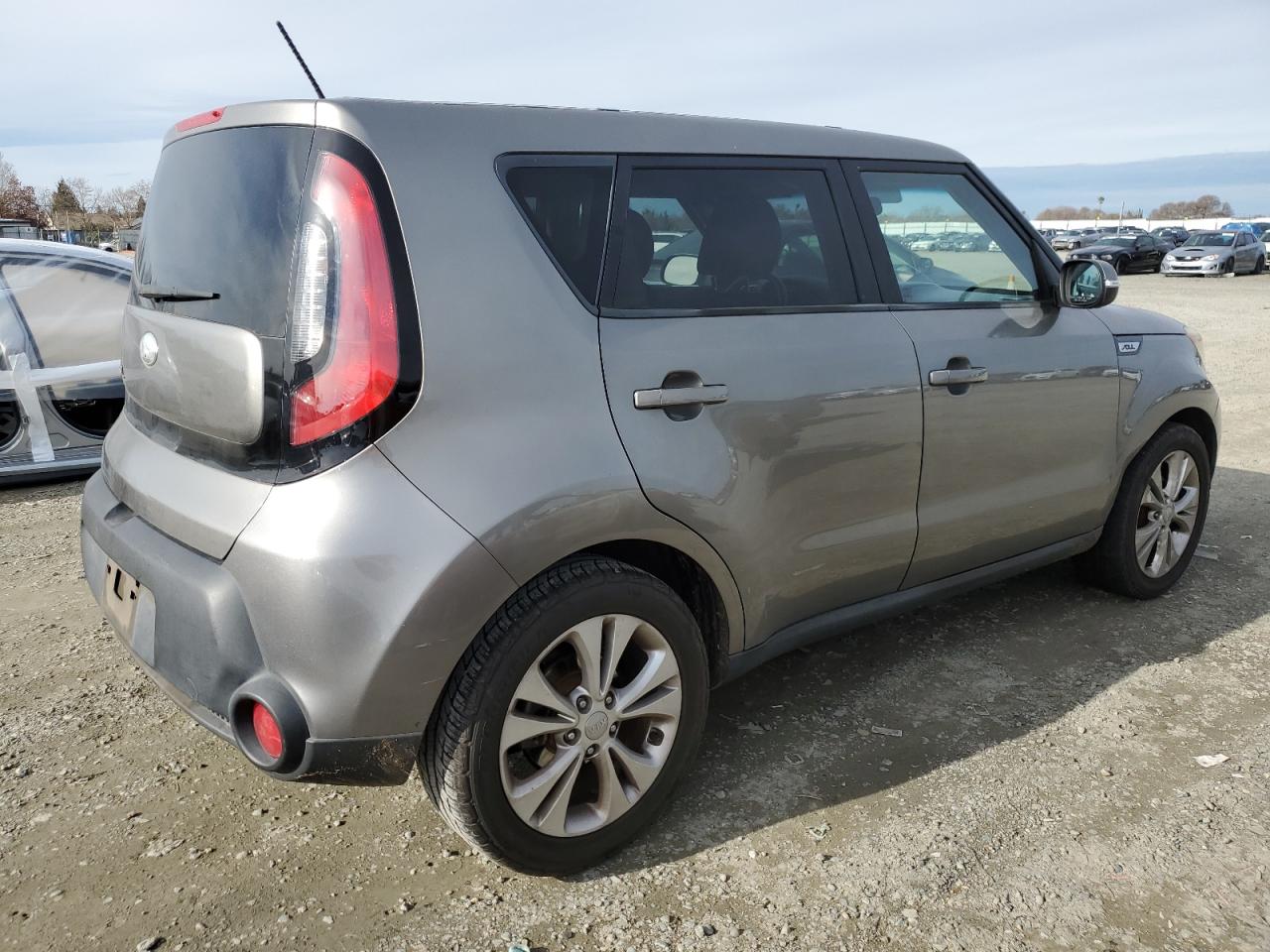 VIN KNDJP3A50E7062945 2014 KIA SOUL no.3