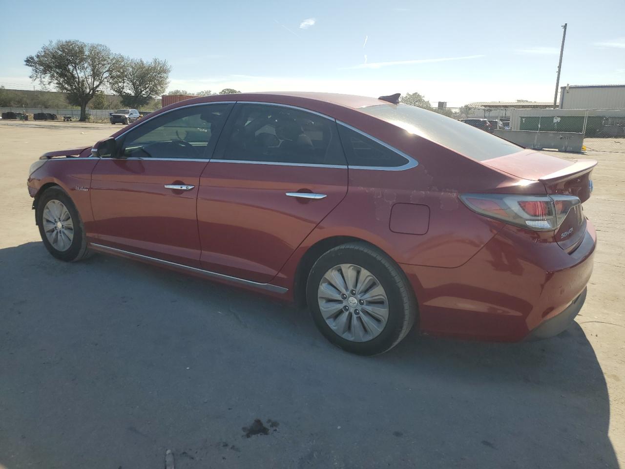 VIN KMHE24L12GA028958 2016 HYUNDAI SONATA no.2