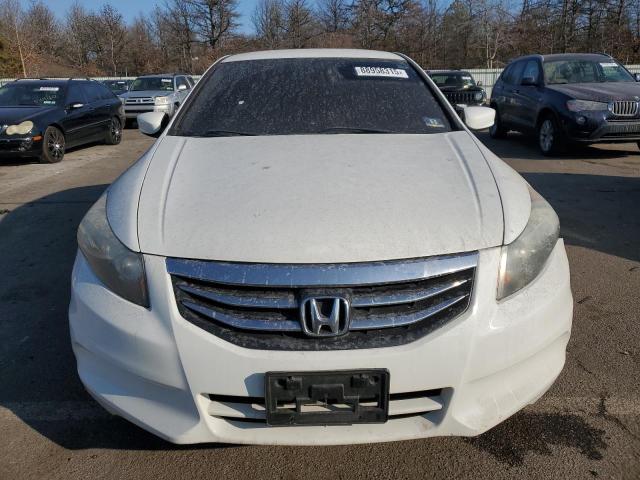 Седаны HONDA ACCORD 2012 Белый