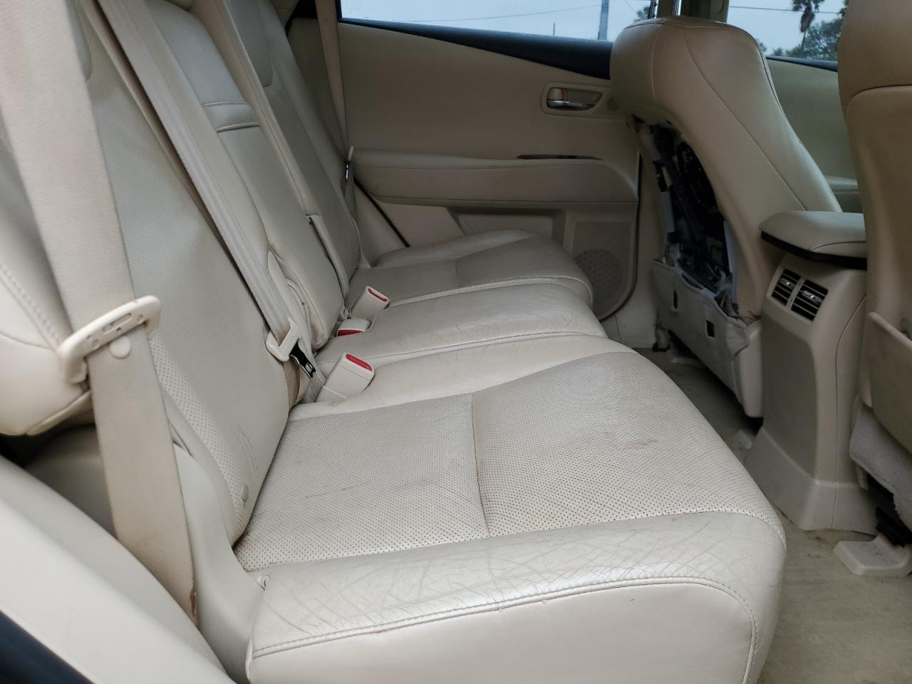 2012 Lexus RX - Image 11