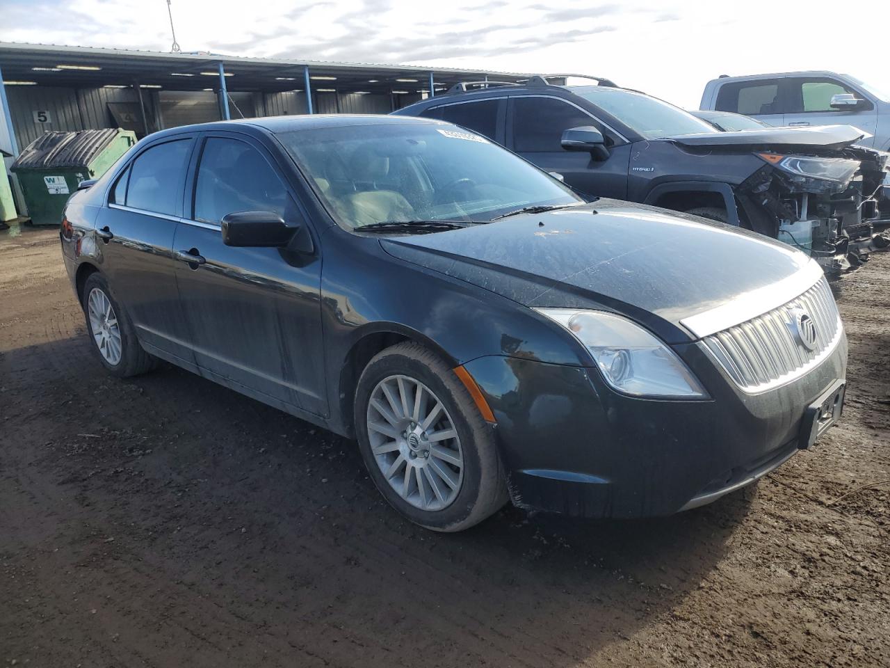 2010 Mercury Milan - Image 4