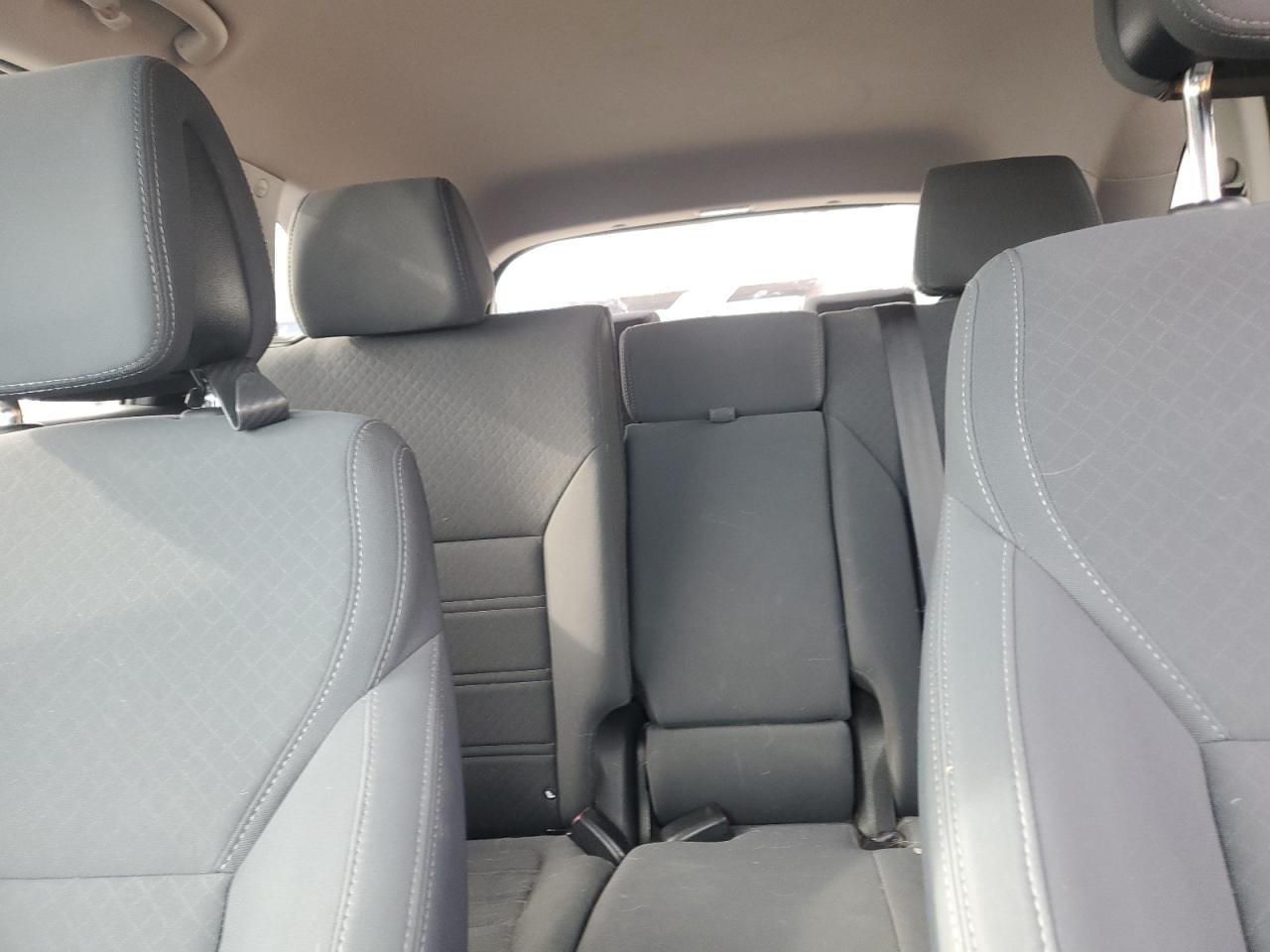 2017 Kia Sorento - Image 10