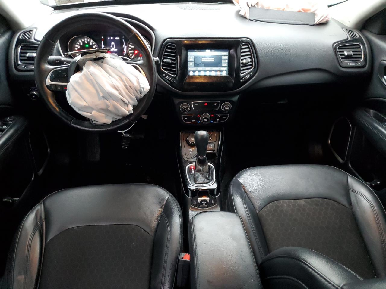 2020 Jeep Compass - Image 8