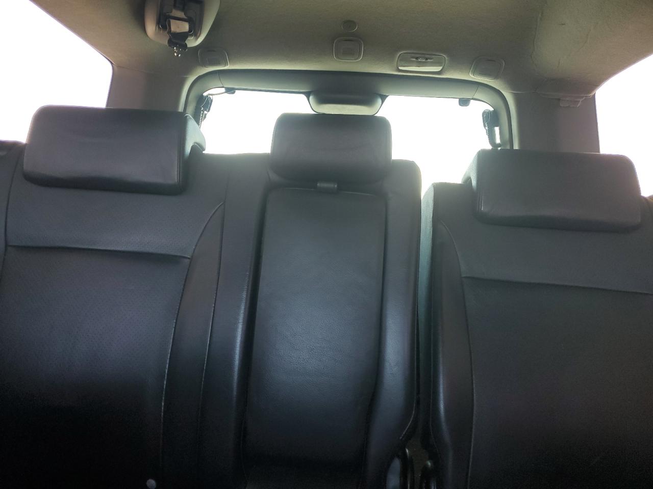2005 Honda CR-V - Image 10