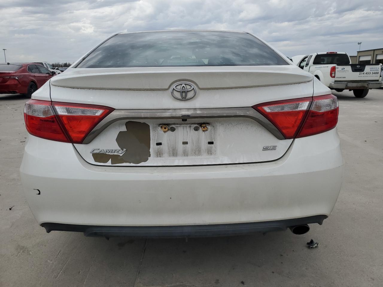 2016 Toyota Camry - Image 6