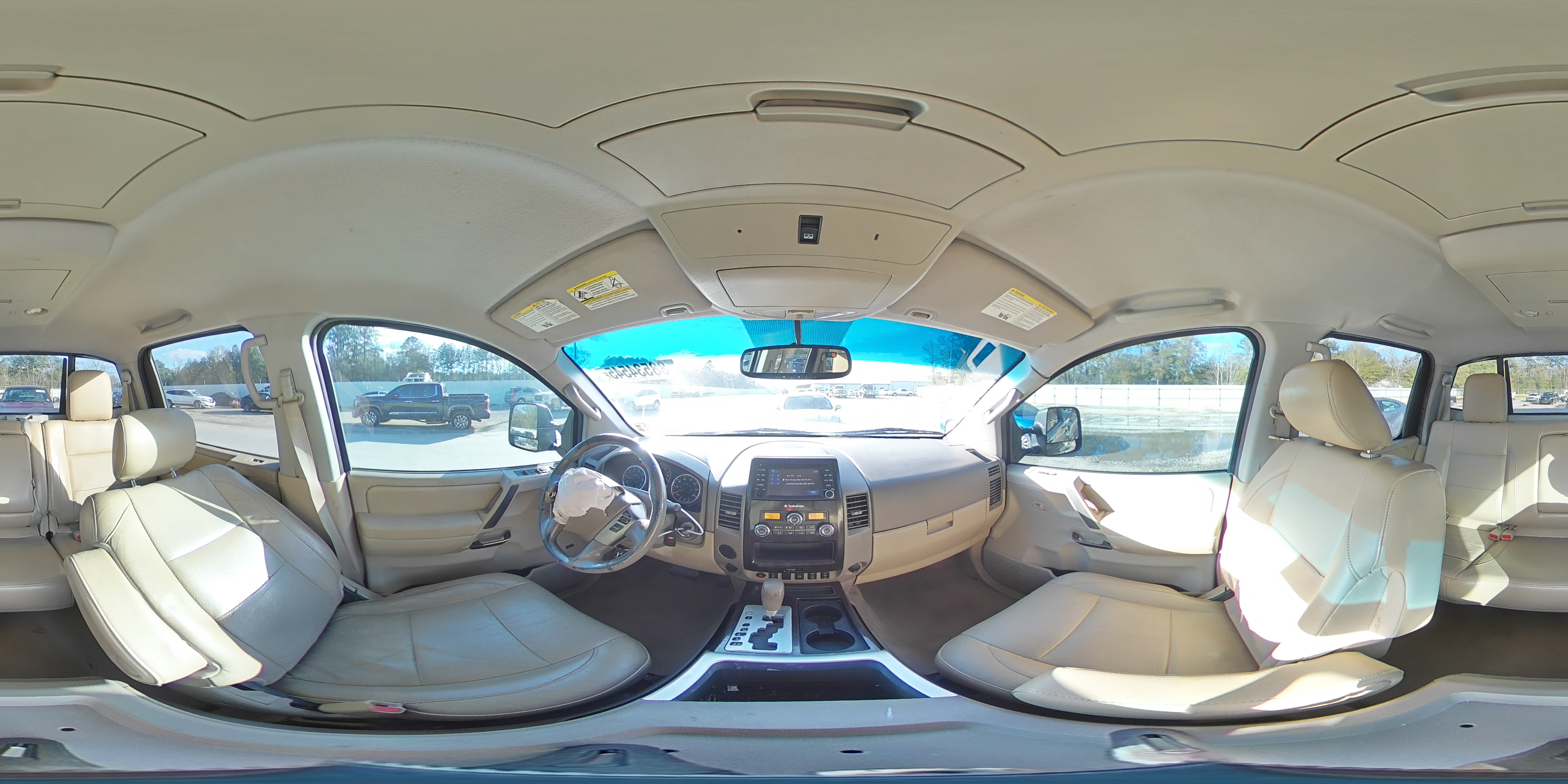 2013 Nissan Titan - Image 13