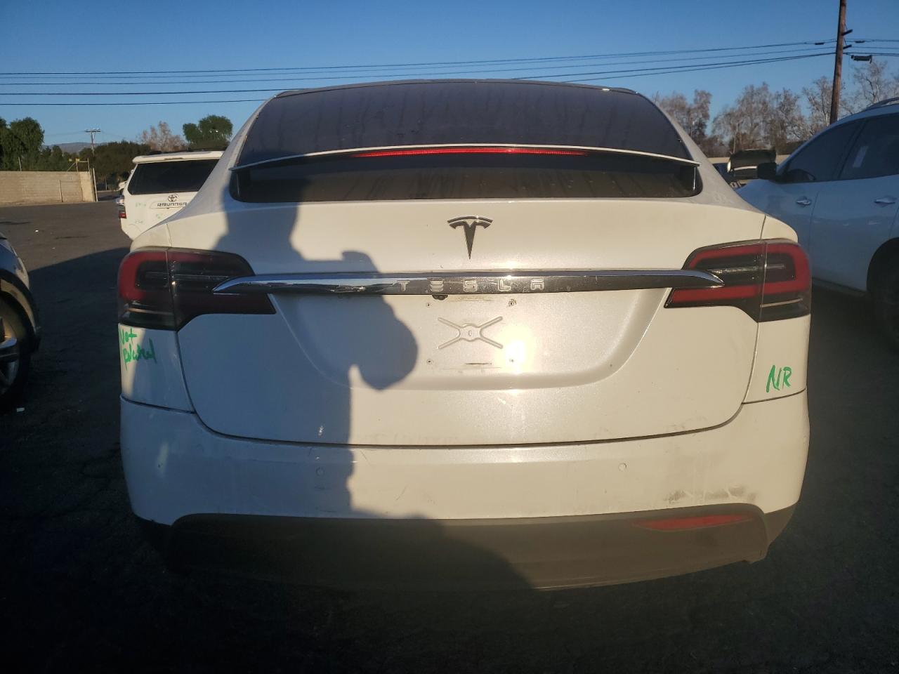 2020 Tesla Model X VIN: 5YJXCDE25LF248421 Lot: 89010875