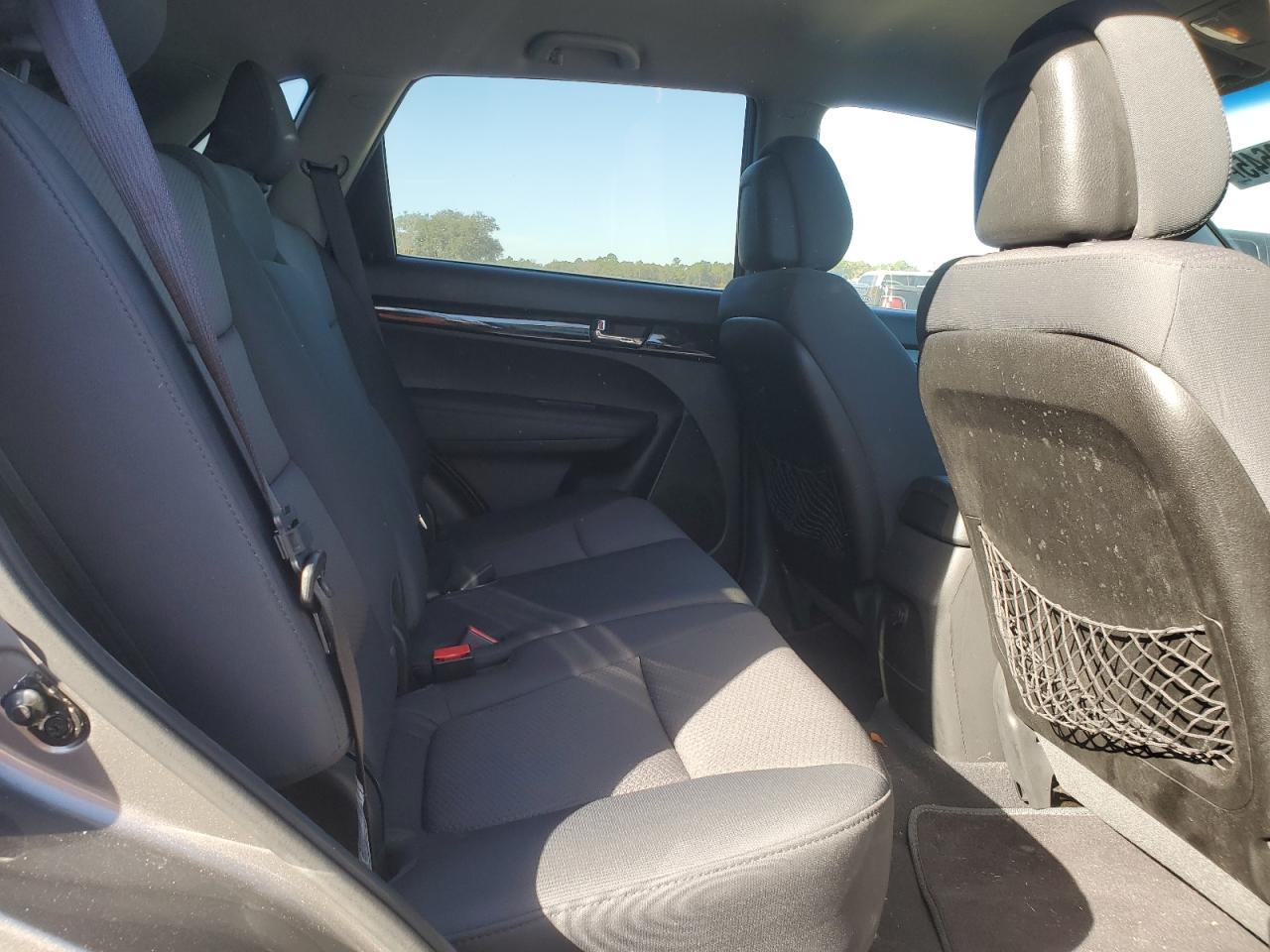 2012 Kia Sorento - Image 11
