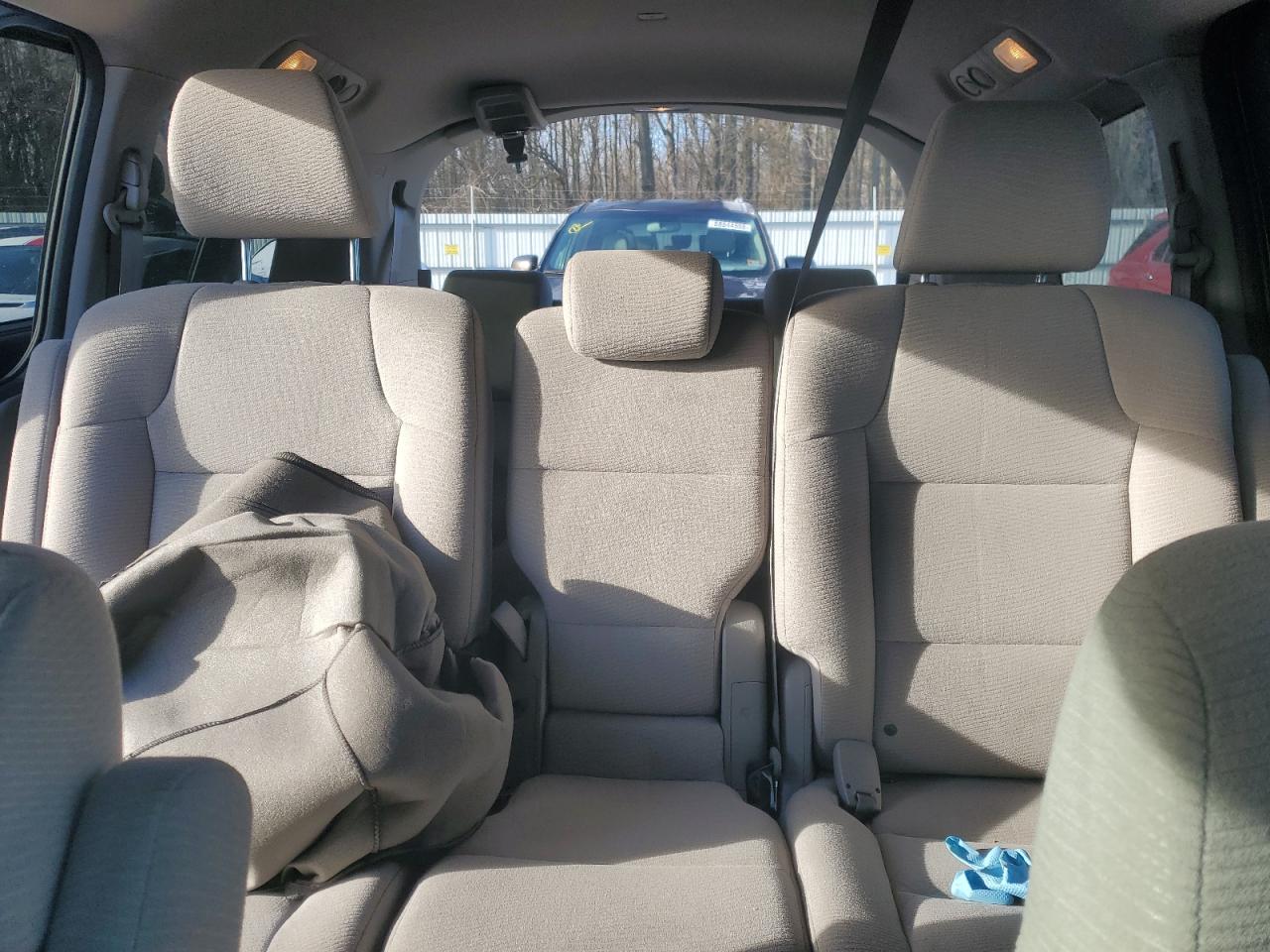 2012 Honda Odyssey - Image 10