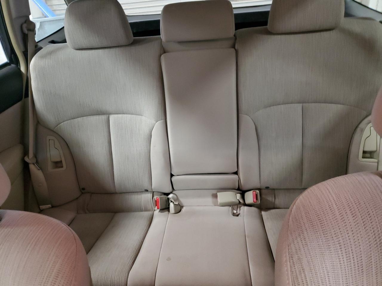 2013 Subaru Outback - Image 10