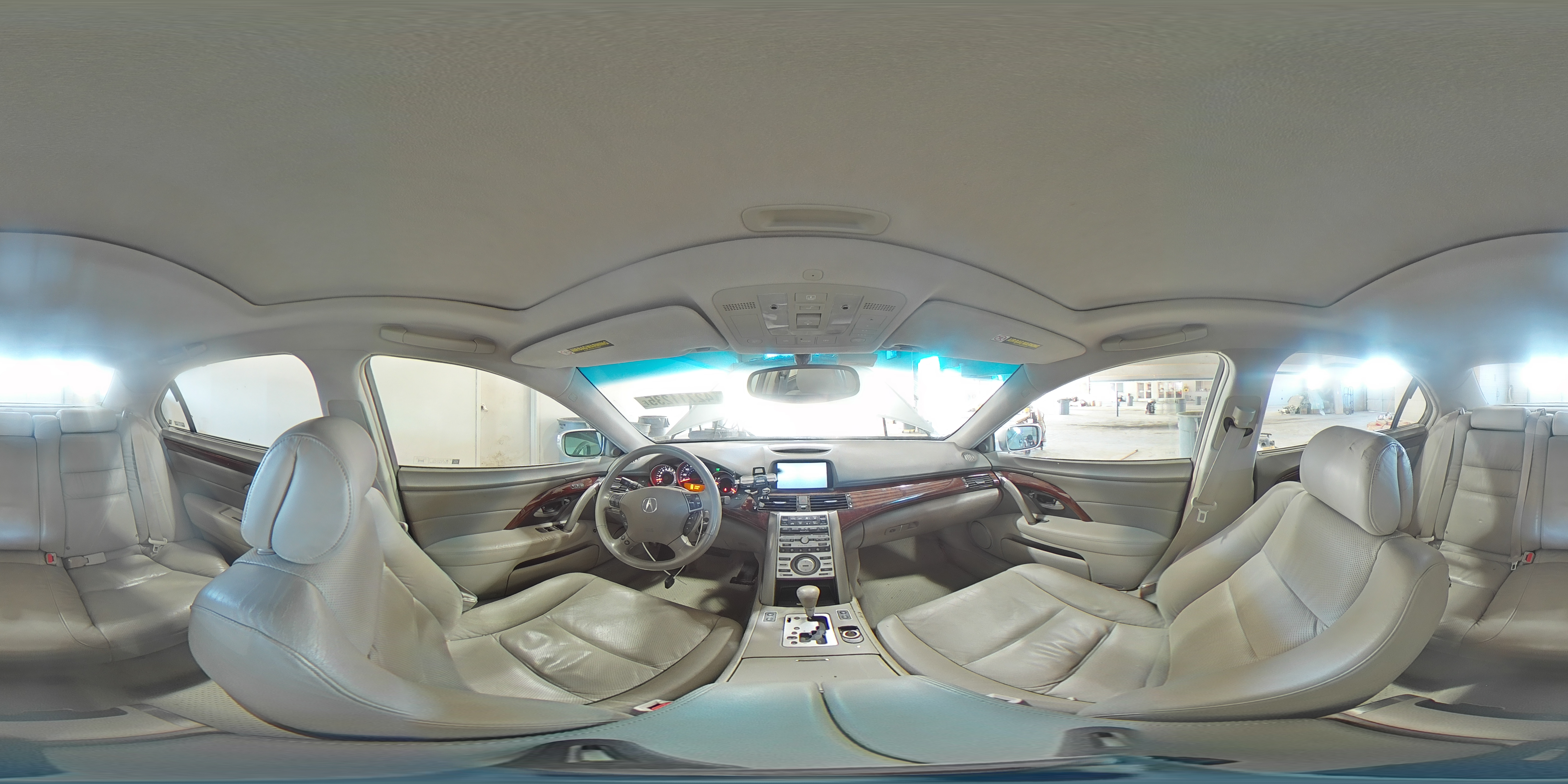2008 Acura RL - Image 13