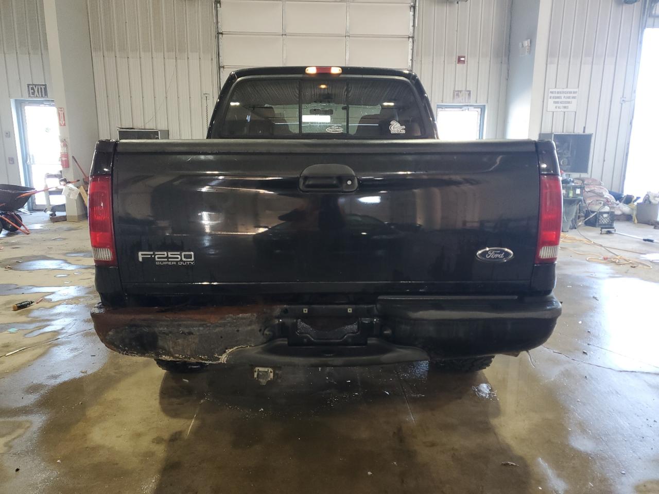 2004 Ford F250 - Image 6