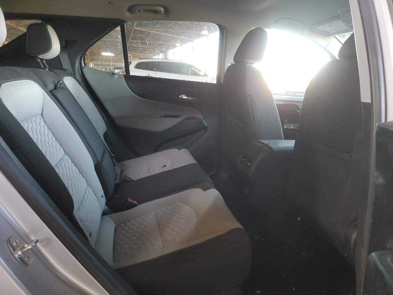 2021 Chevrolet Equinox - Image 11