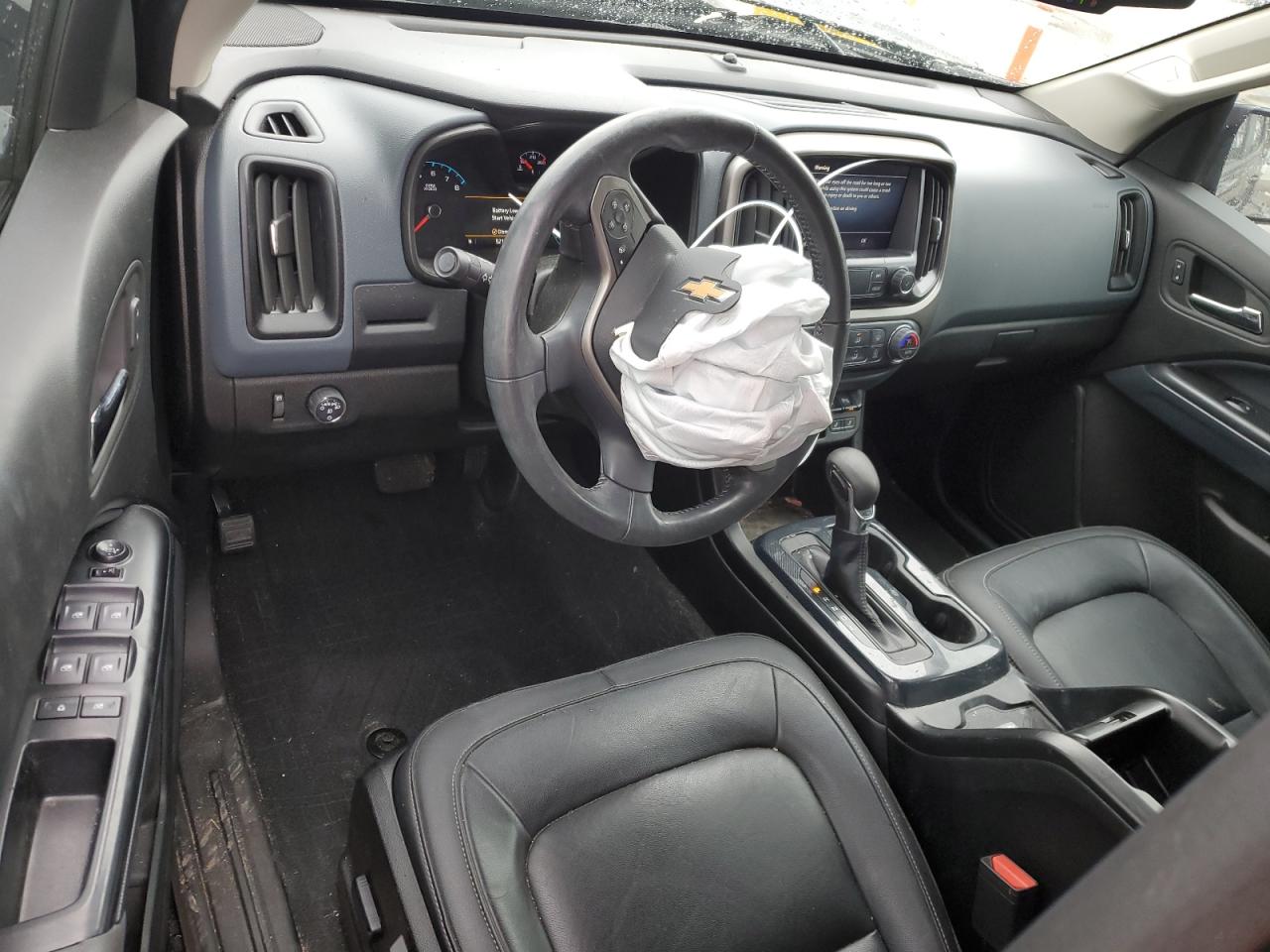 2022 Chevrolet Colorado - Image 8