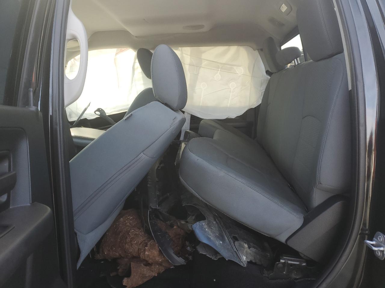 2016 RAM 1500 - Image 10