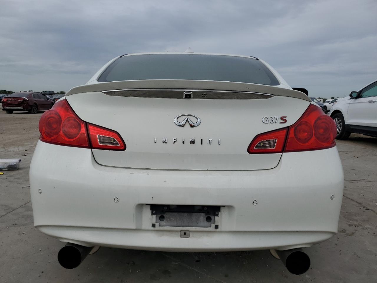 2012 Infiniti G - Image 6
