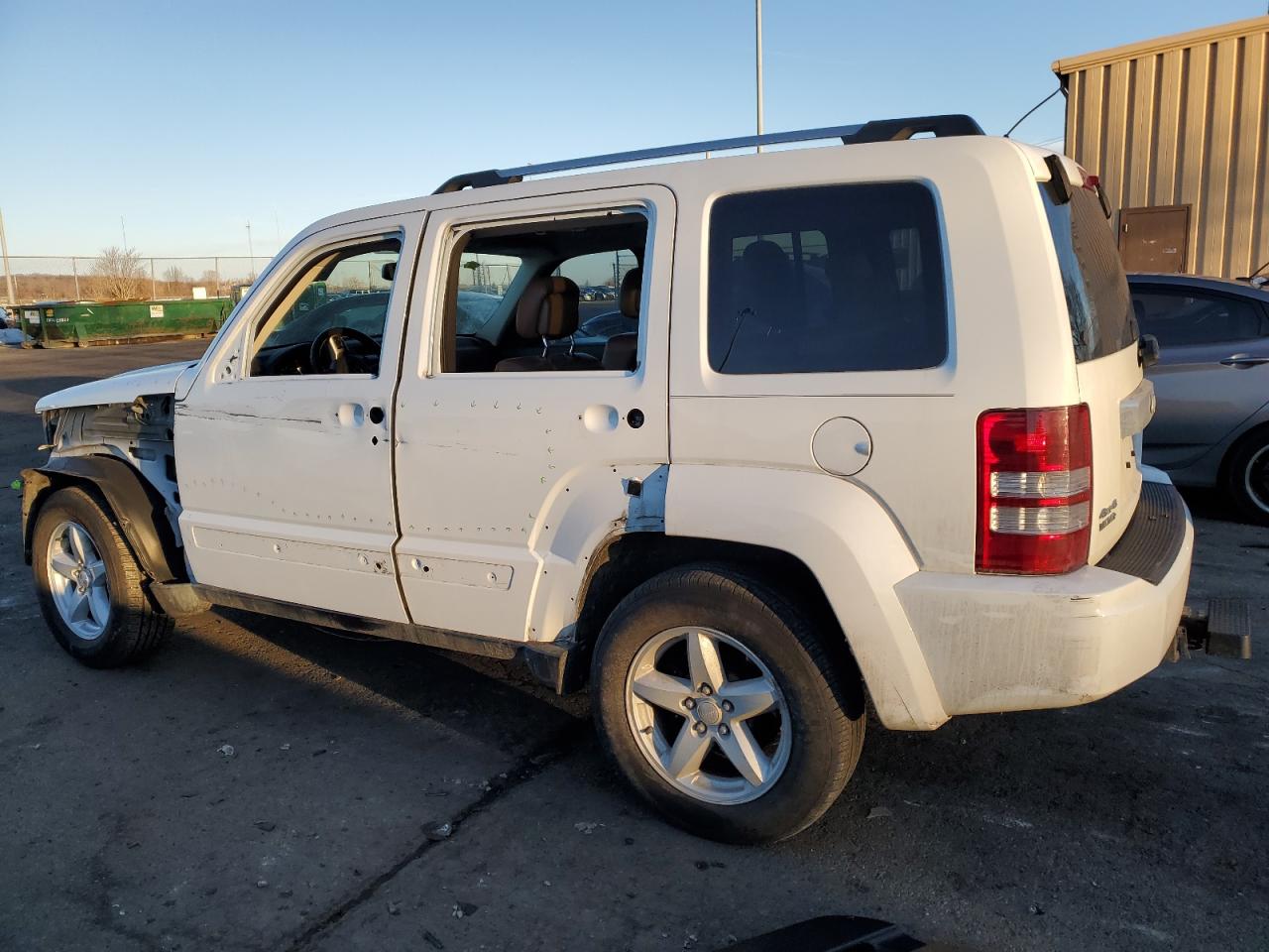 2012 Jeep Liberty (North America) - Image 2