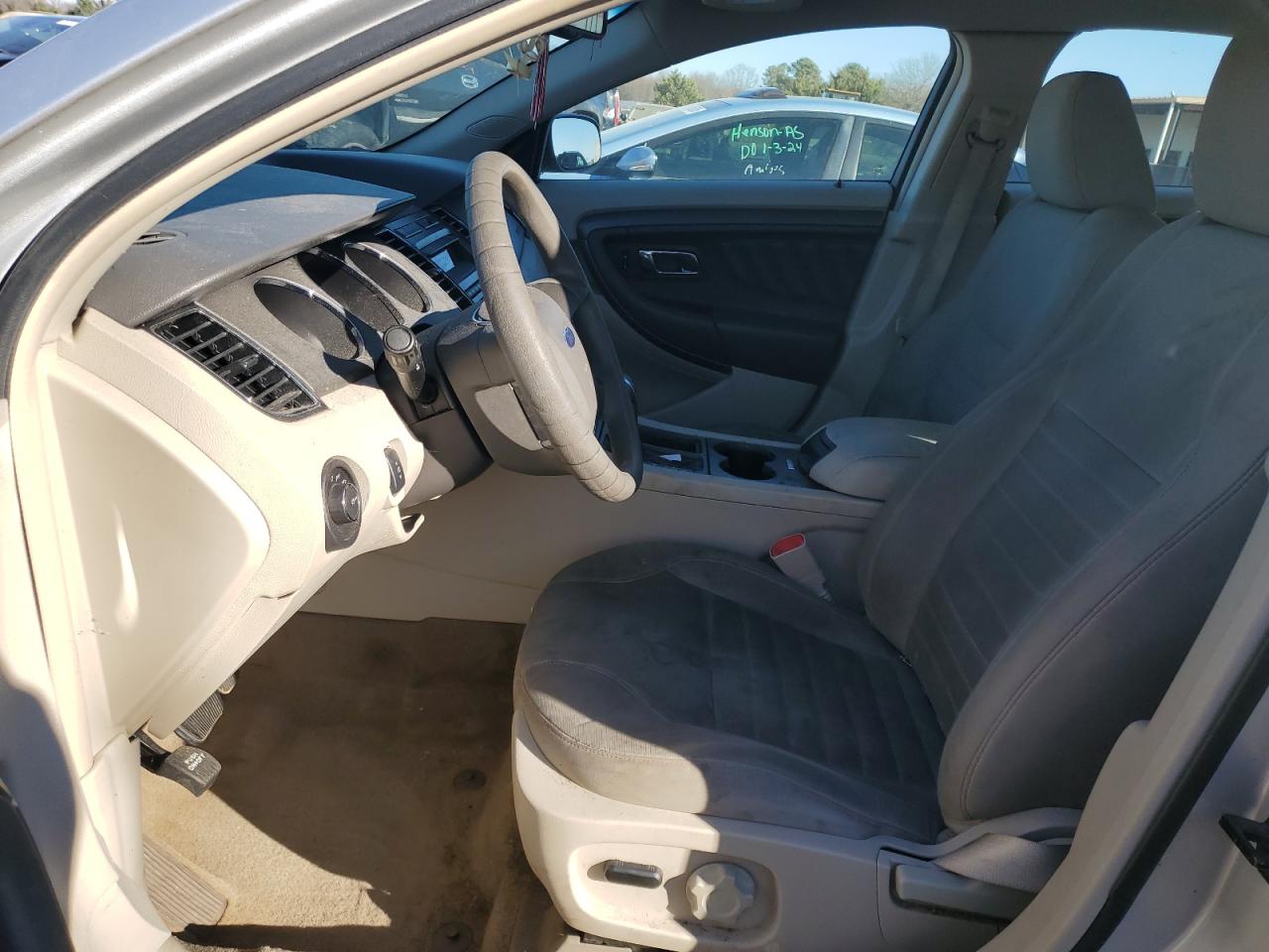 2011 Ford Taurus - Image 7