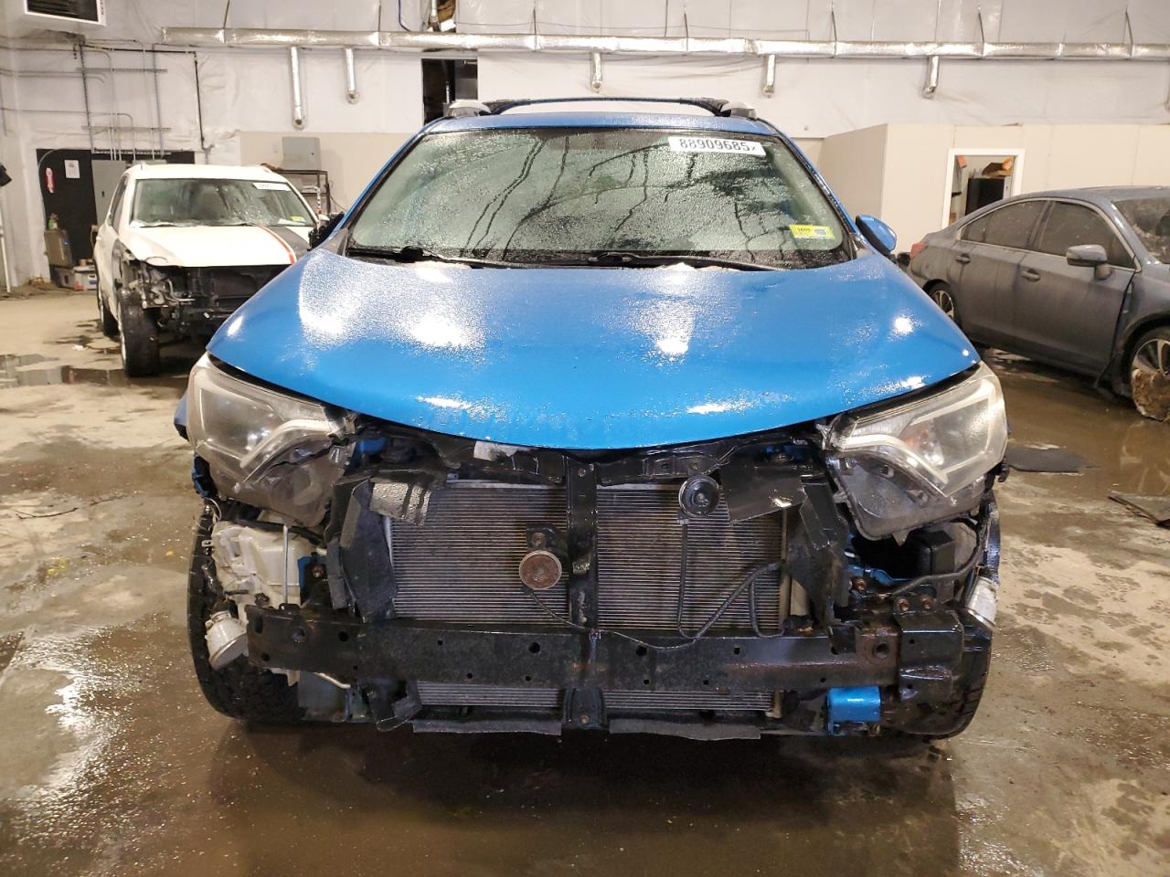 2016 Toyota RAV 4 - Image 5