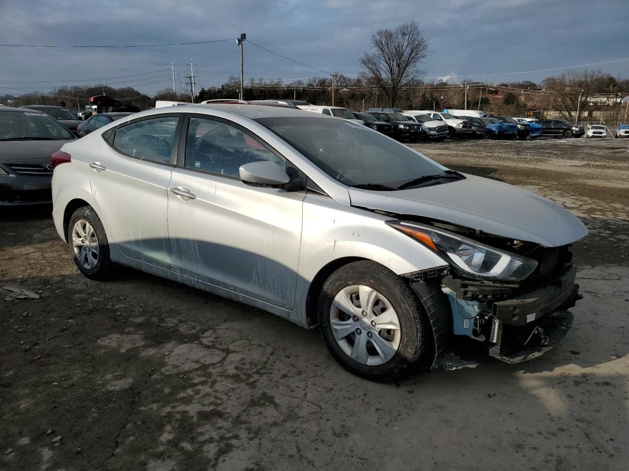 2016 Hyundai Elantra - Image 4