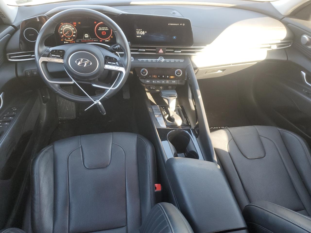2023 Hyundai Elantra - Image 8