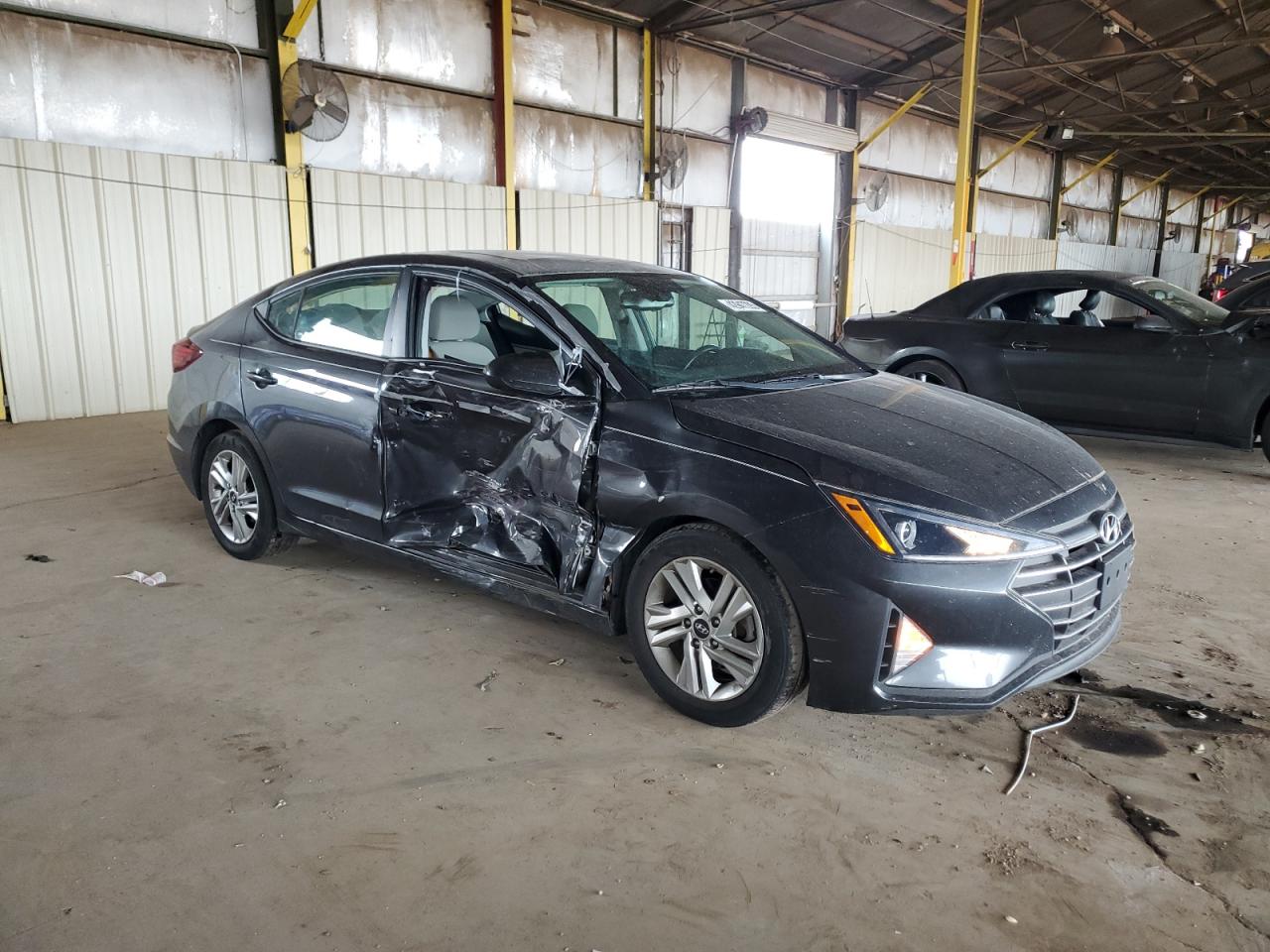 2020 Hyundai Elantra - Image 4