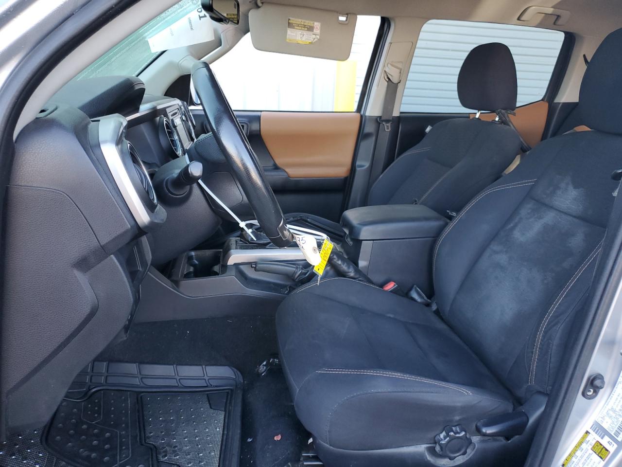 2017 Toyota Tacoma - Image 7