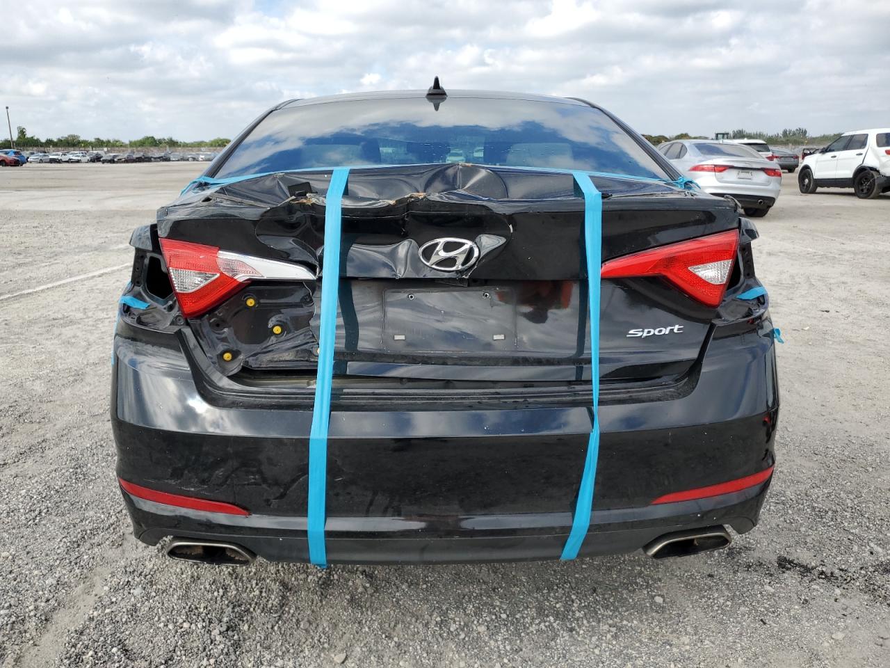 2015 Hyundai Sonata - Image 6