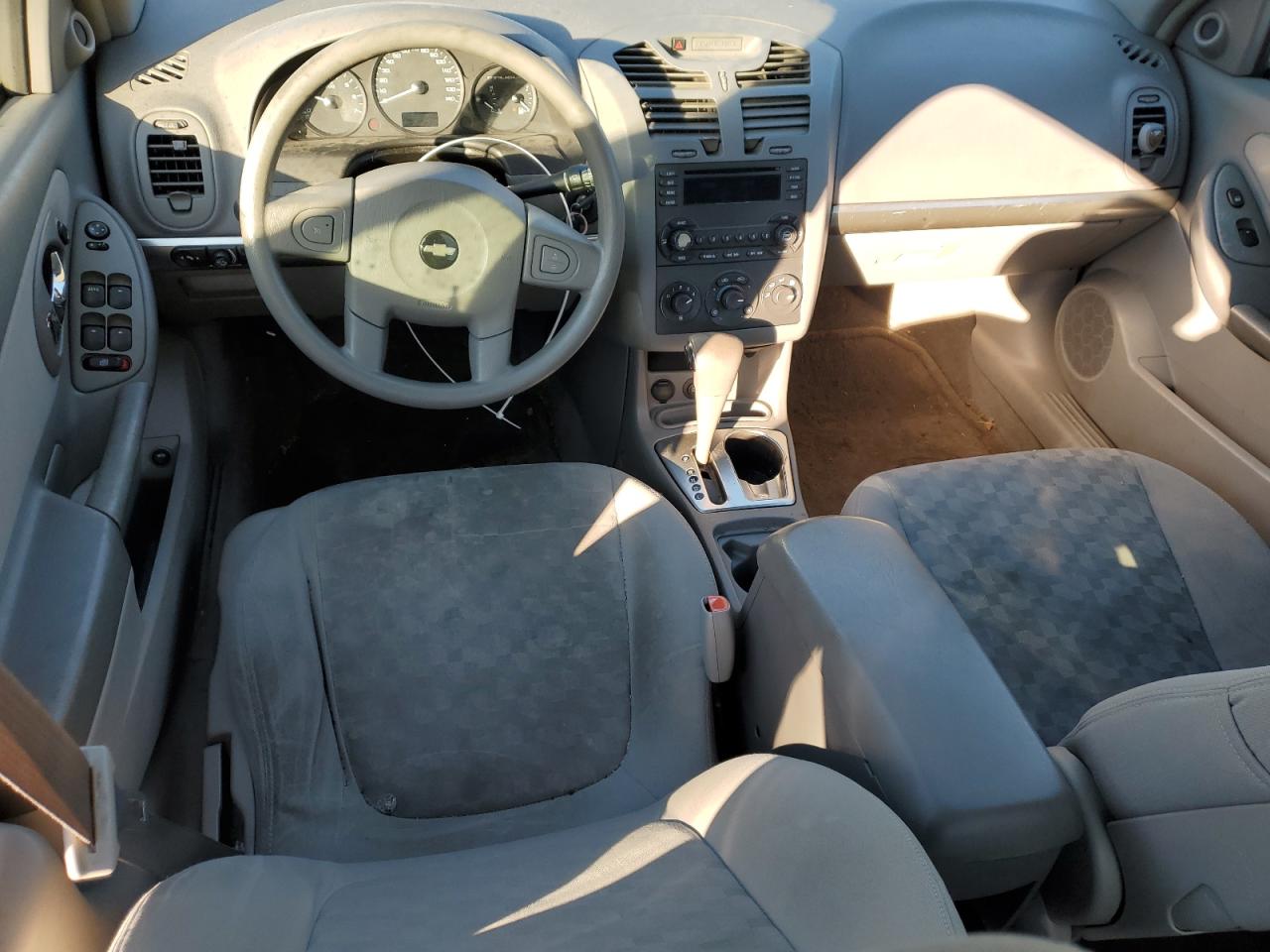 2004 Chevrolet Malibu - Image 8