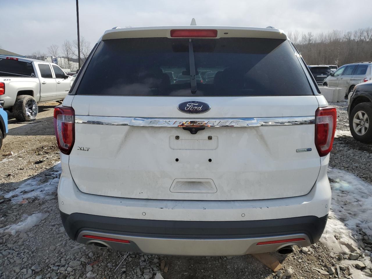 2016 Ford Explorer - Image 6