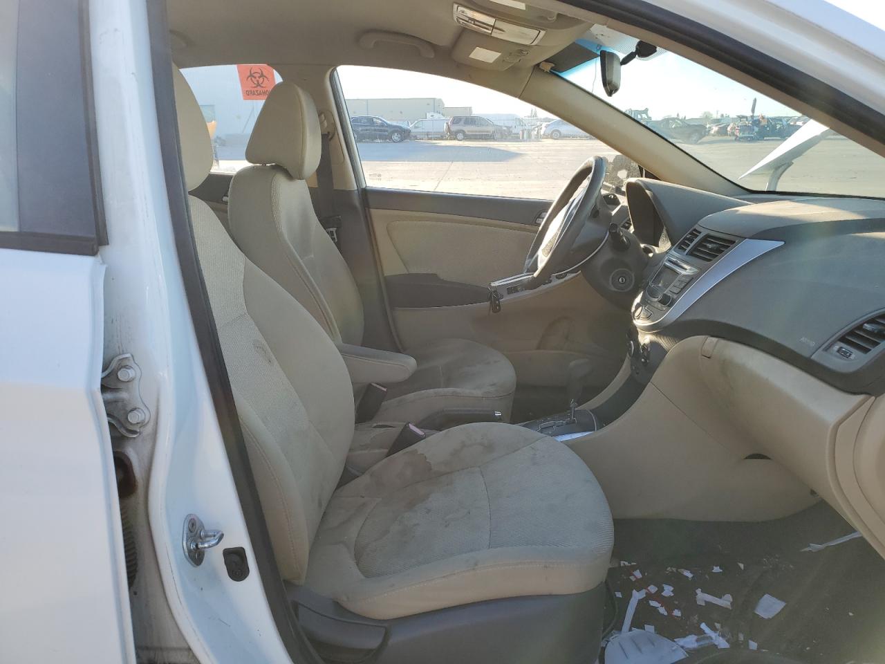 2013 Hyundai Accent - Image 7