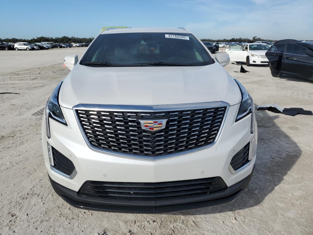 2022 Cadillac XT5 - Image 5