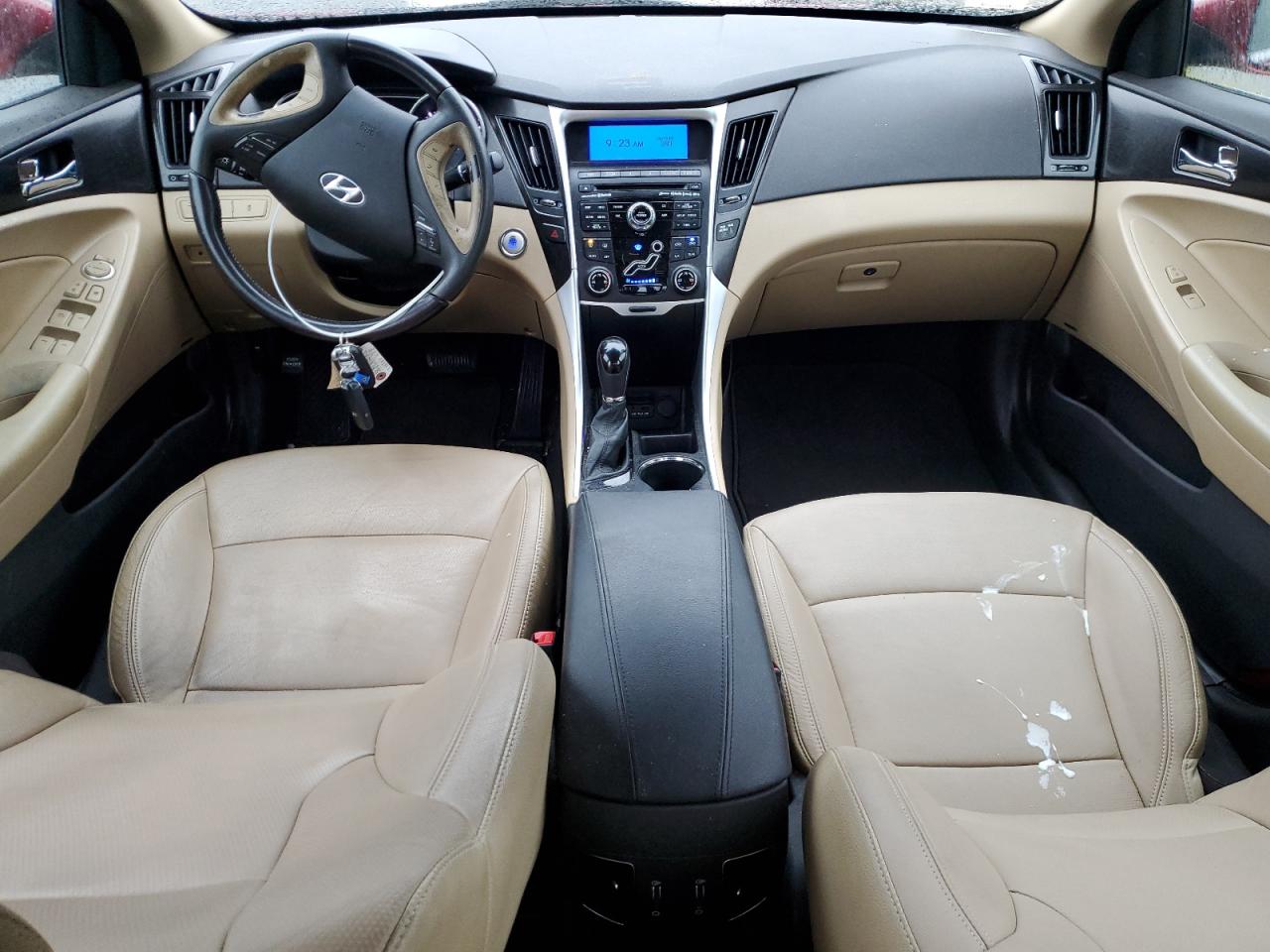2011 Hyundai Sonata - Image 8