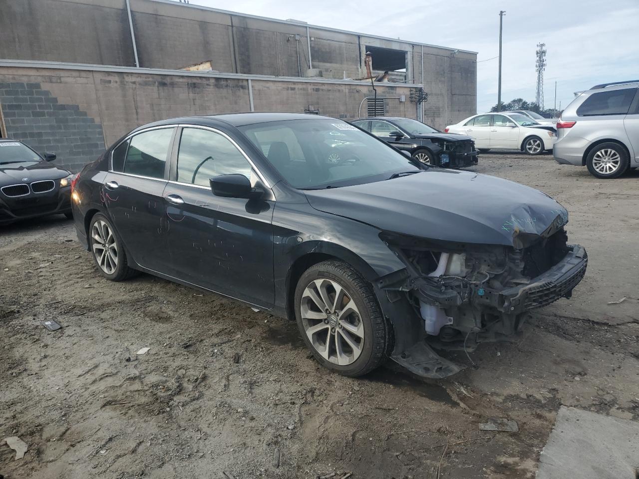 VIN 1HGCR2E51EA268352 2014 HONDA ACCORD no.4