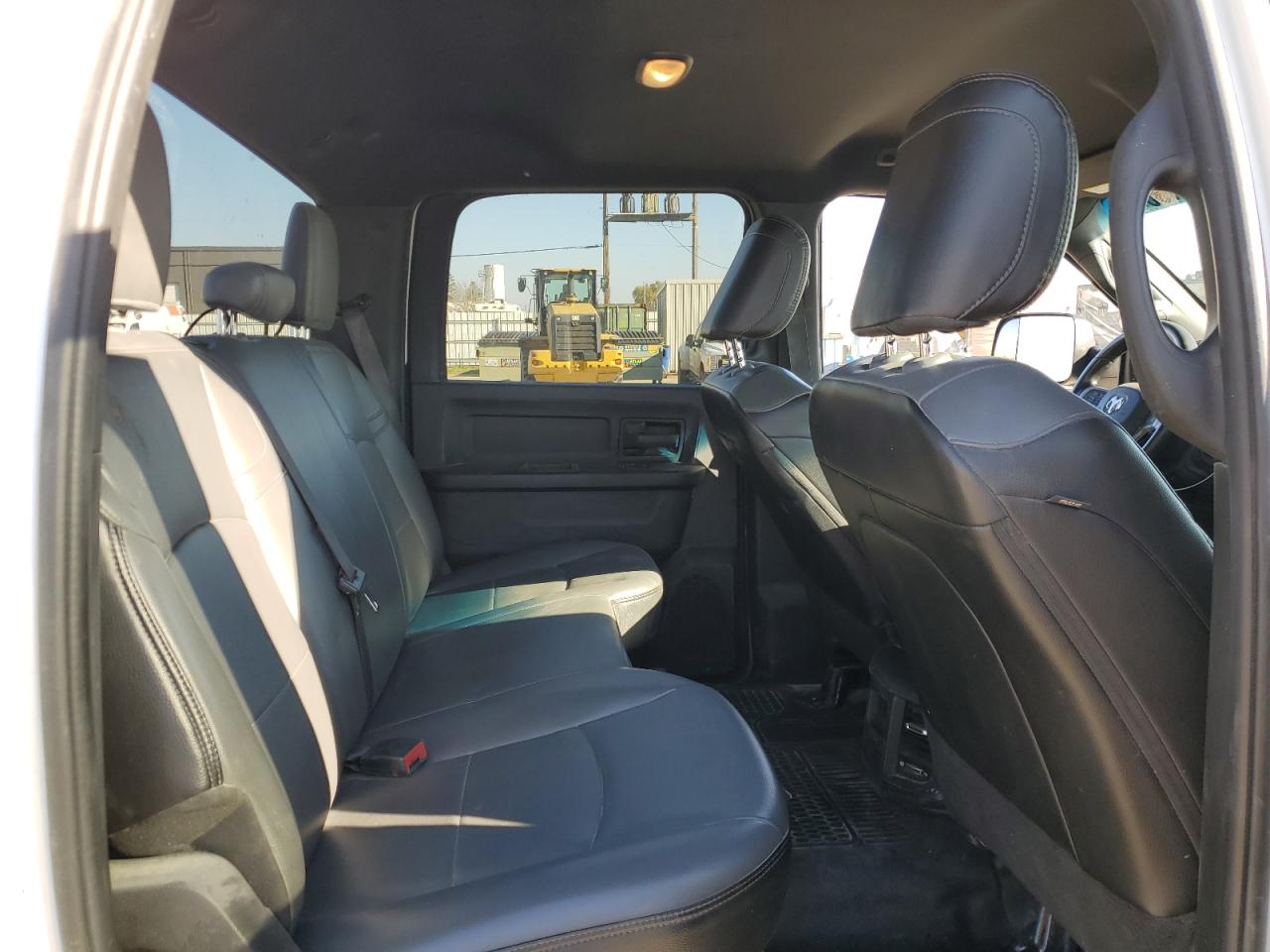 2022 RAM 3500 - Image 10