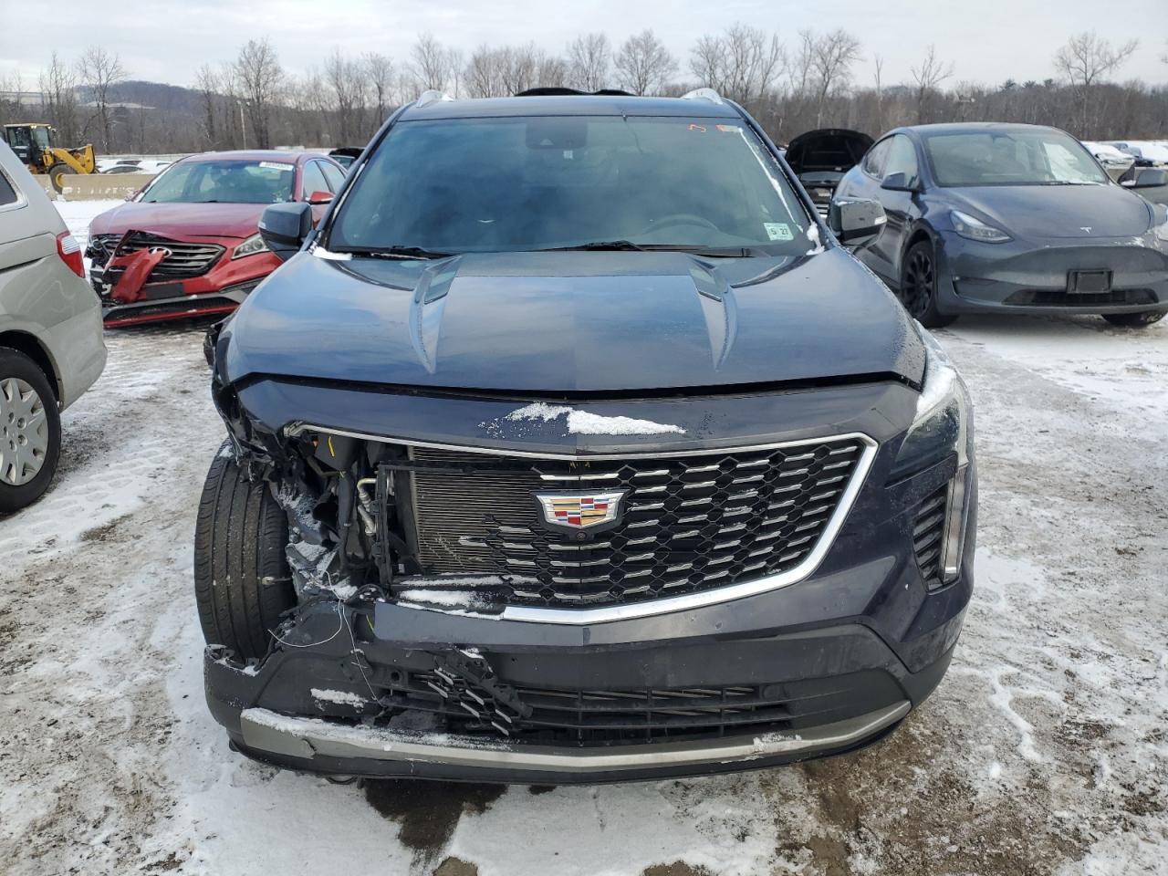 2022 Cadillac XT4 - Image 5