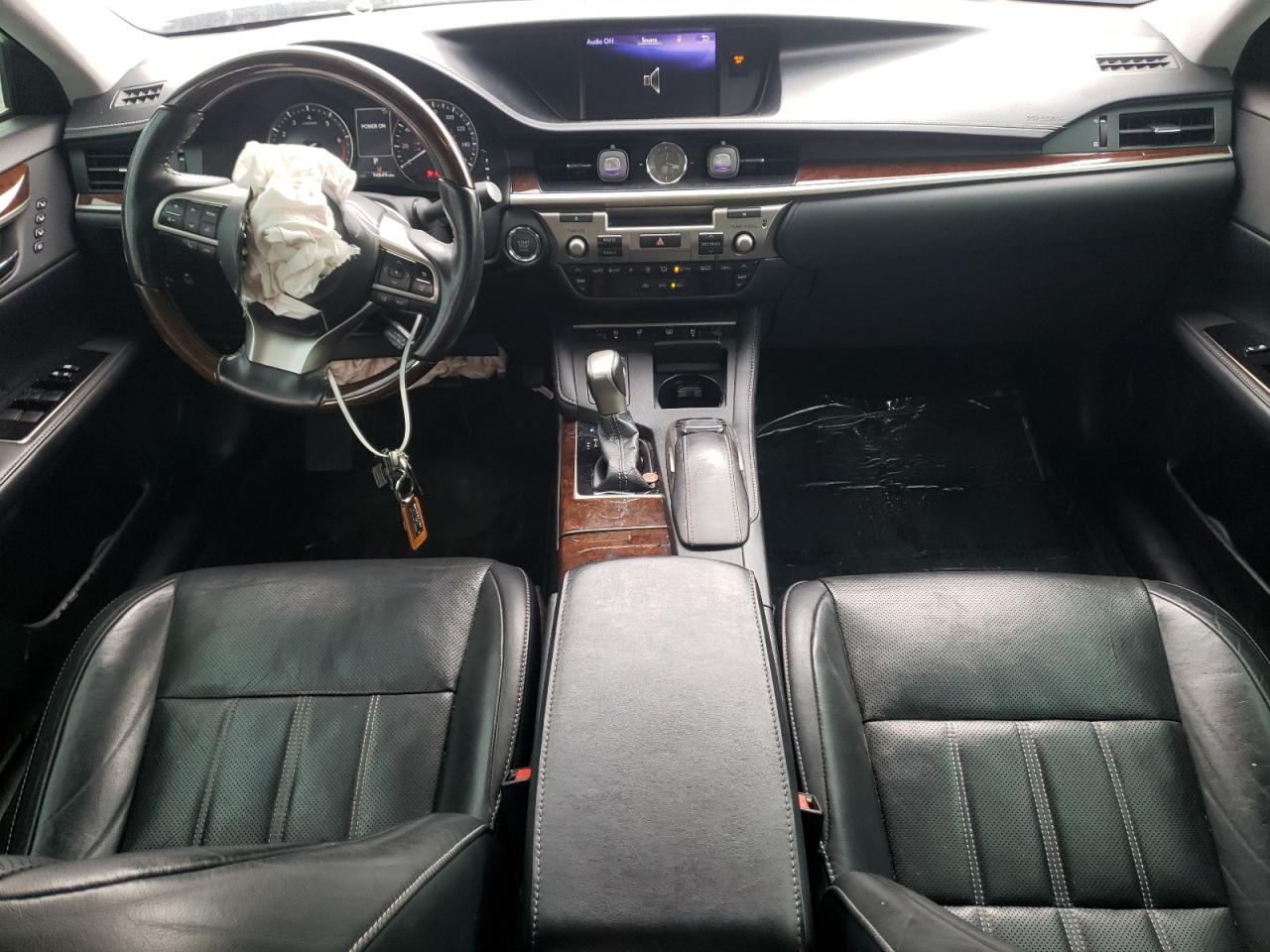 2018 Lexus ES - Image 8