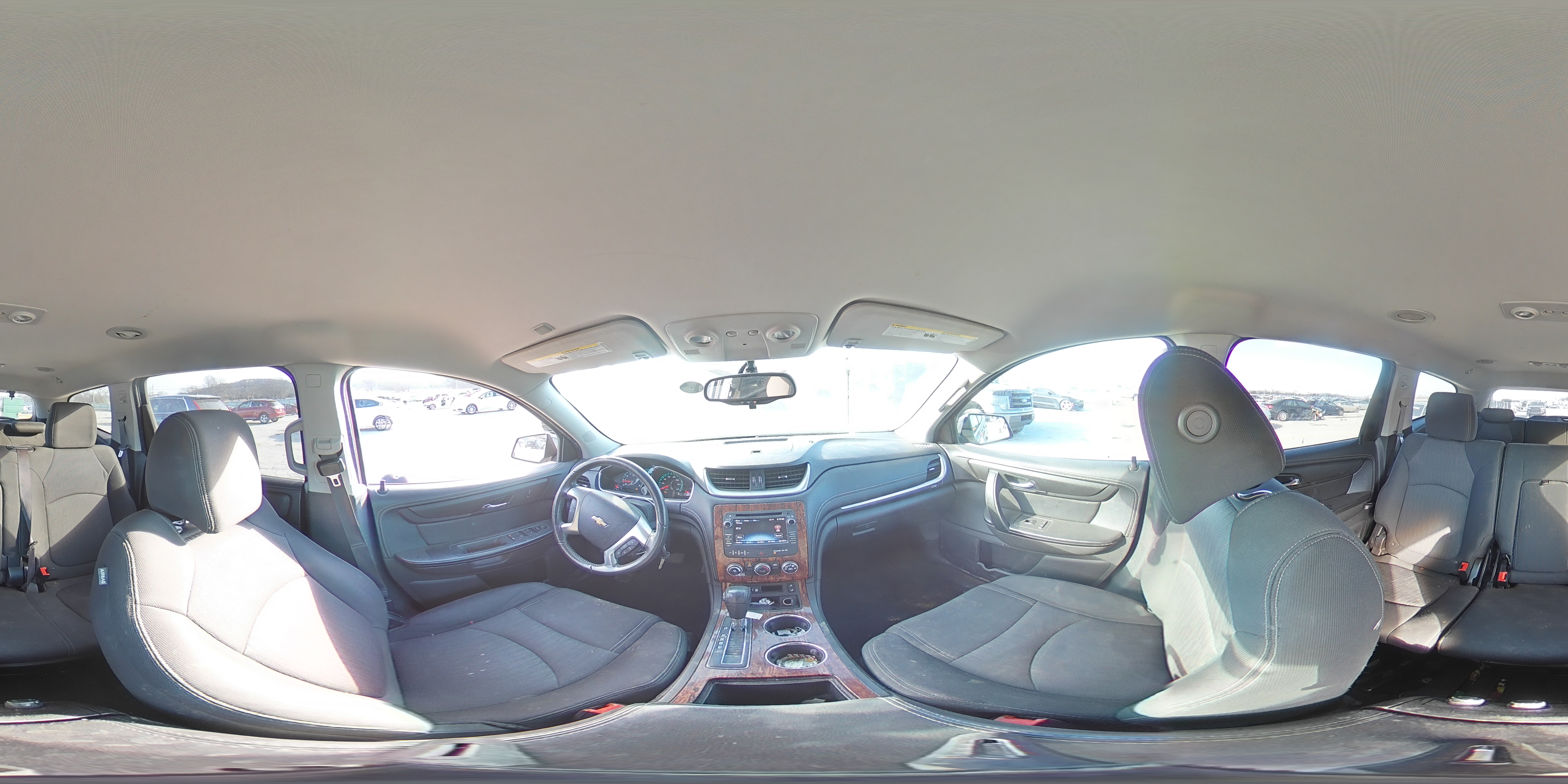 2013 Chevrolet Traverse - Image 13