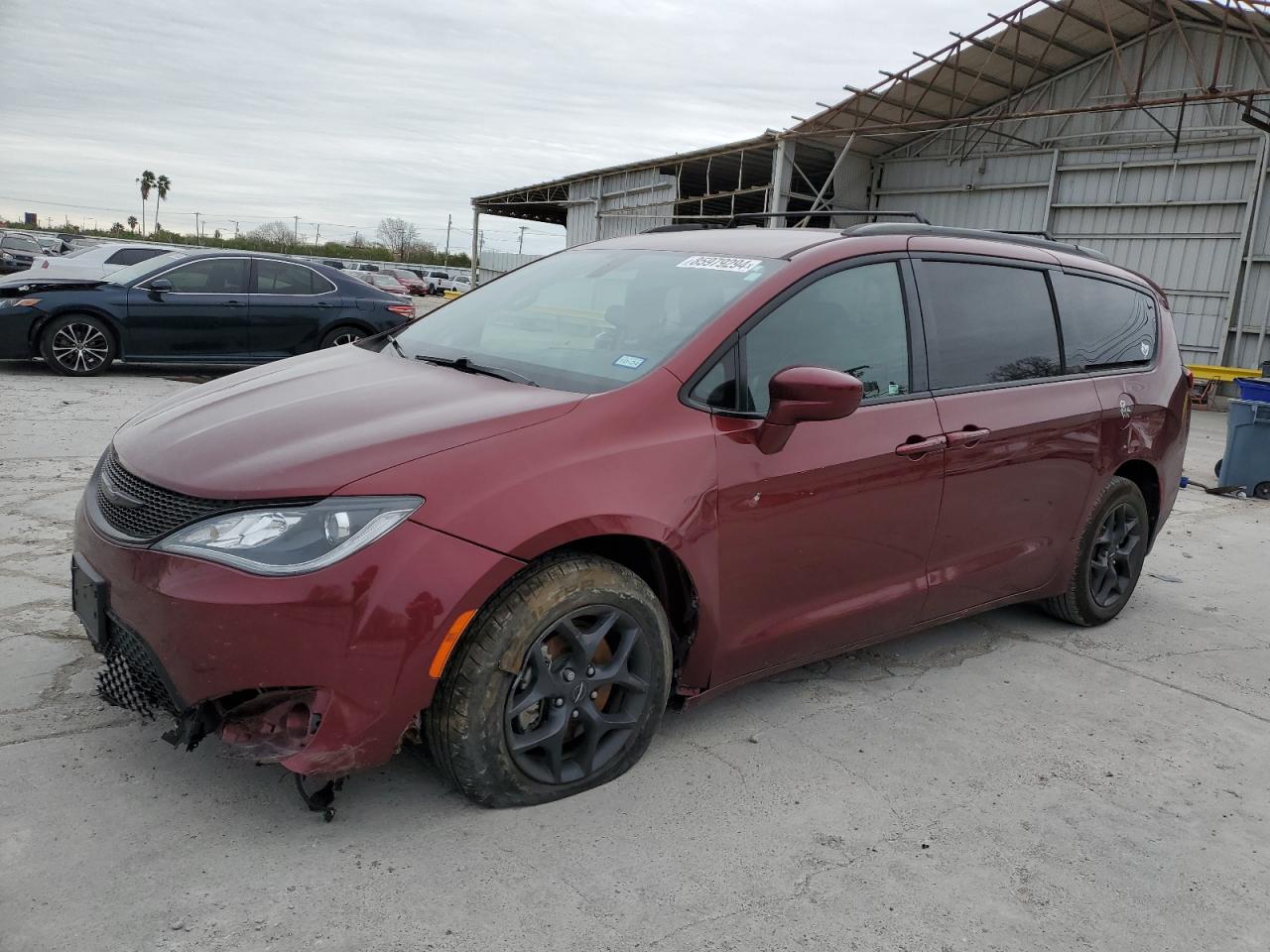 2018 Chrysler Pacifica - Image 1