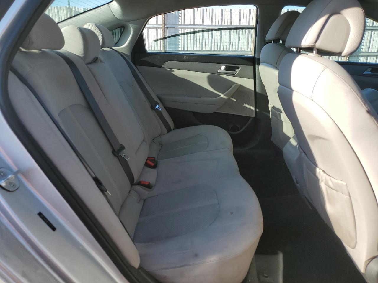 2015 Hyundai Sonata - Image 10