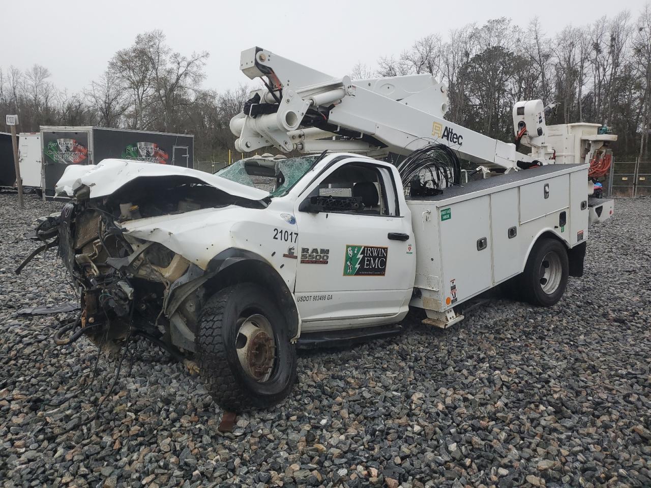 2017 RAM 5500 - Image 2
