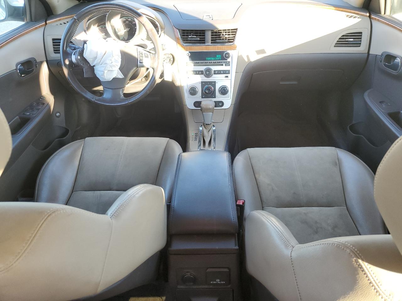 2011 Chevrolet Malibu - Image 8