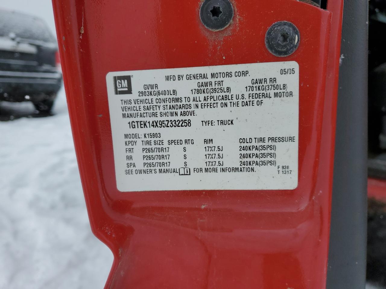 2005 GMC Sierra - Image 12