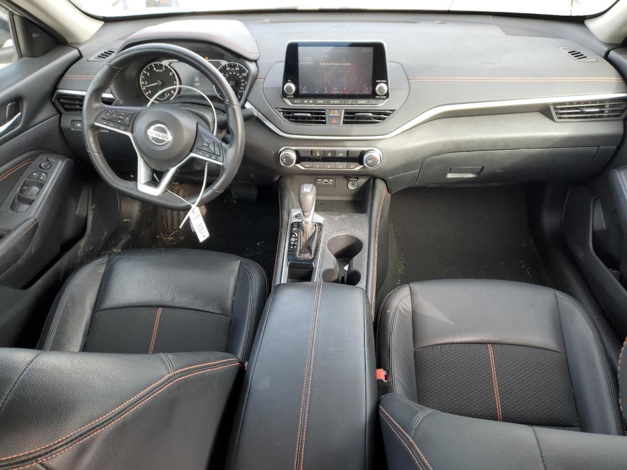 2022 Nissan Altima - Image 8