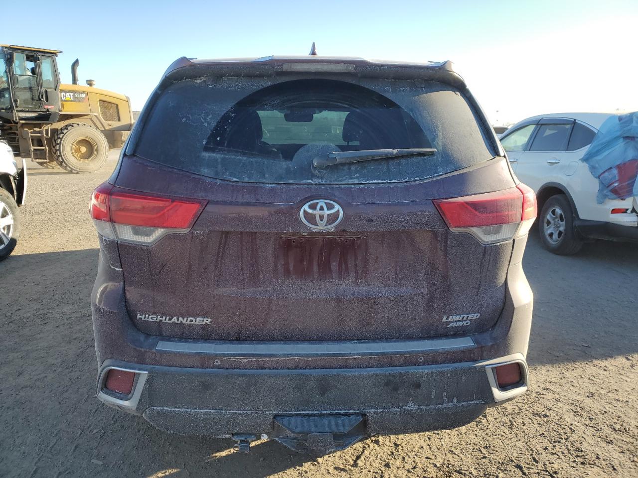 2017 Toyota Highlander - Image 6