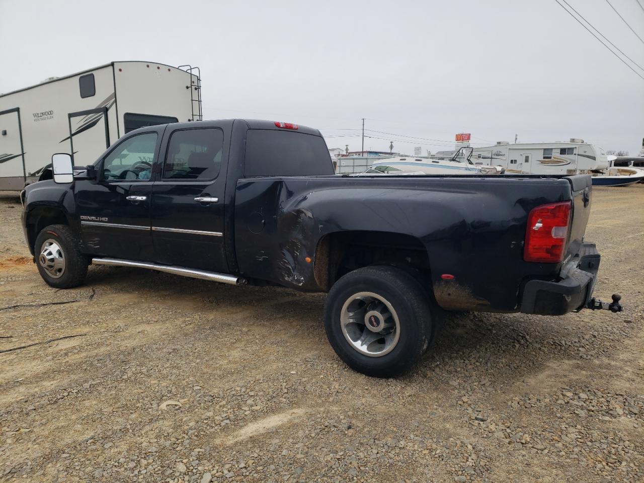 2011 GMC Sierra - Image 2