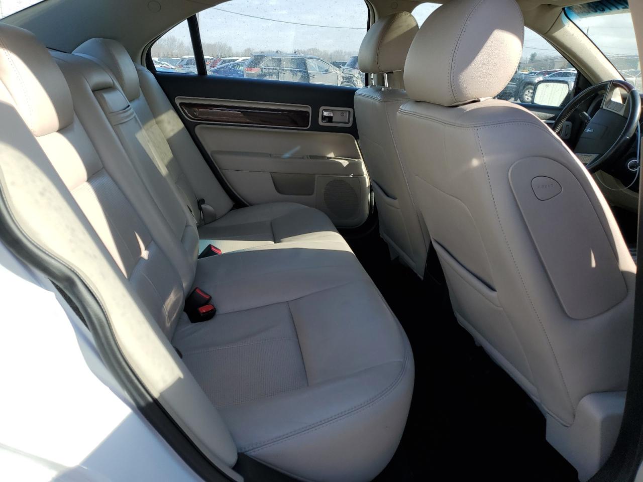 2006 Lincoln Zephyr - Image 10
