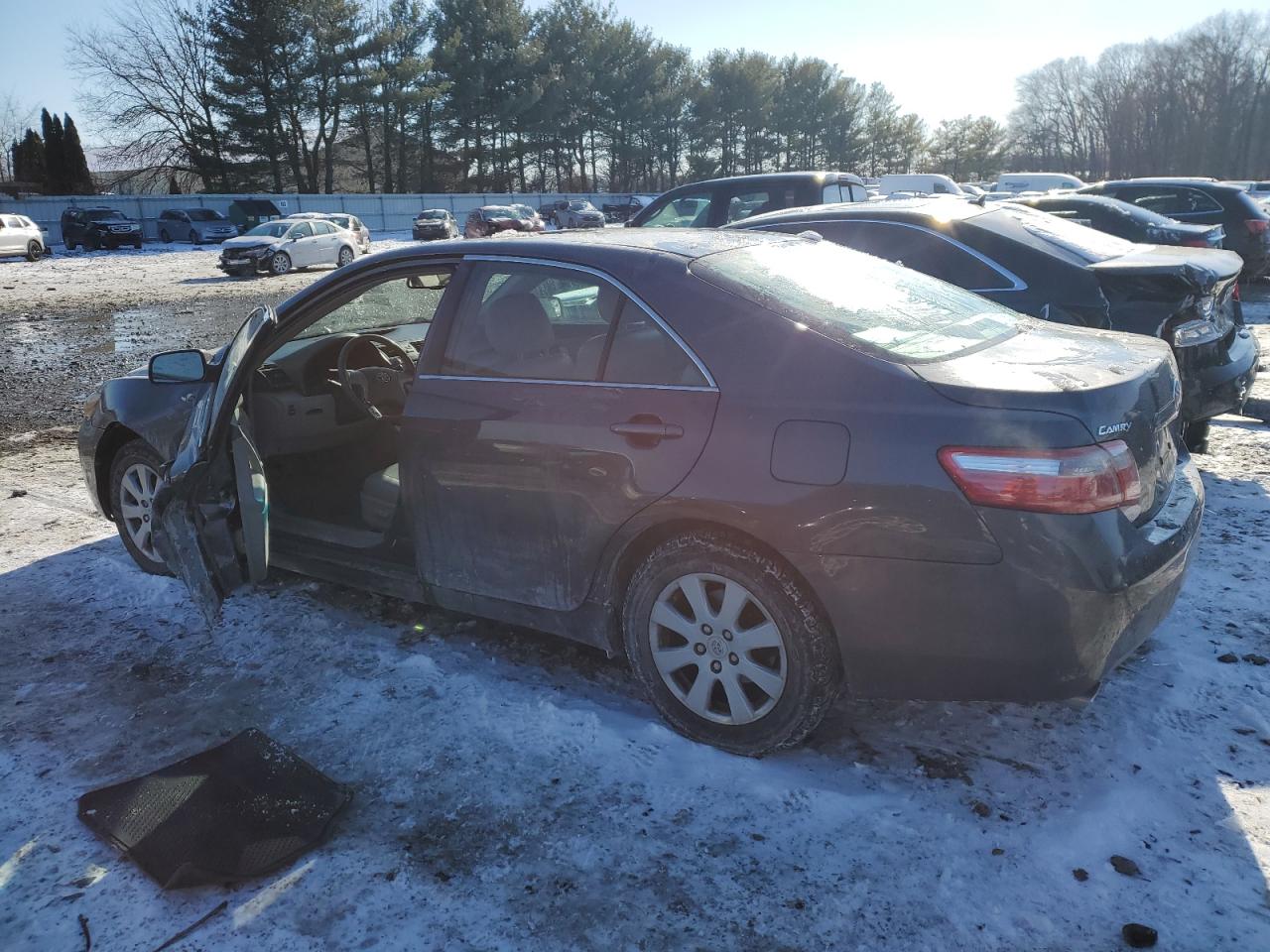 2009 Toyota Camry - Image 2