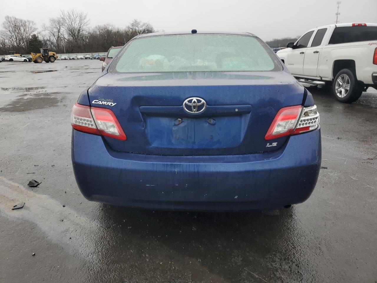 2011 Toyota Camry - Image 6